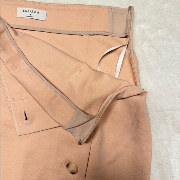Aritzia / Babaton - Pink Button Skirt - Picture 4 of 4